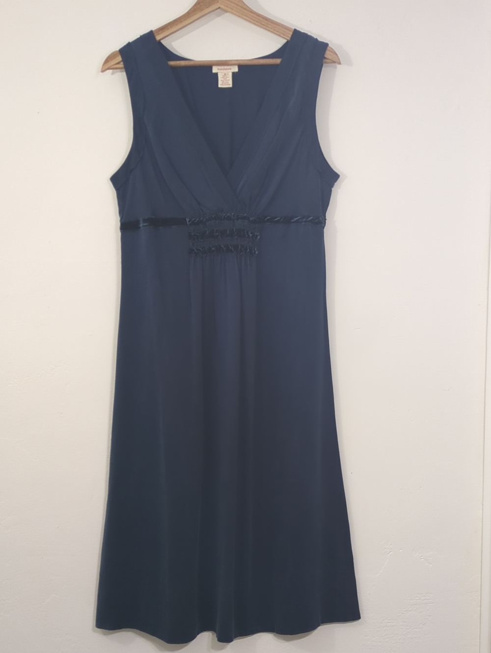 Sundance Sleeveless Silk V-Neck Midi Dress in Deep Blue